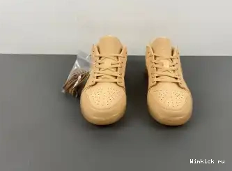 “Pale Jordan Sand” Air Low Vanilla 1 SE 0701